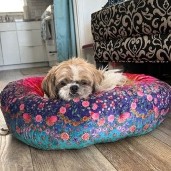 Johnny Was Tiger Dog Bed, S Extra Plush, Unique Tiger & Zebra Design, NWT - Picture 14 of 15